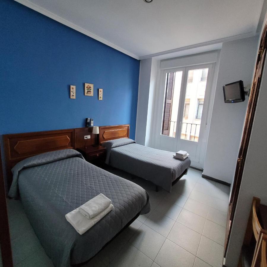 Hostal Pan America Мадрид Екстер'єр фото