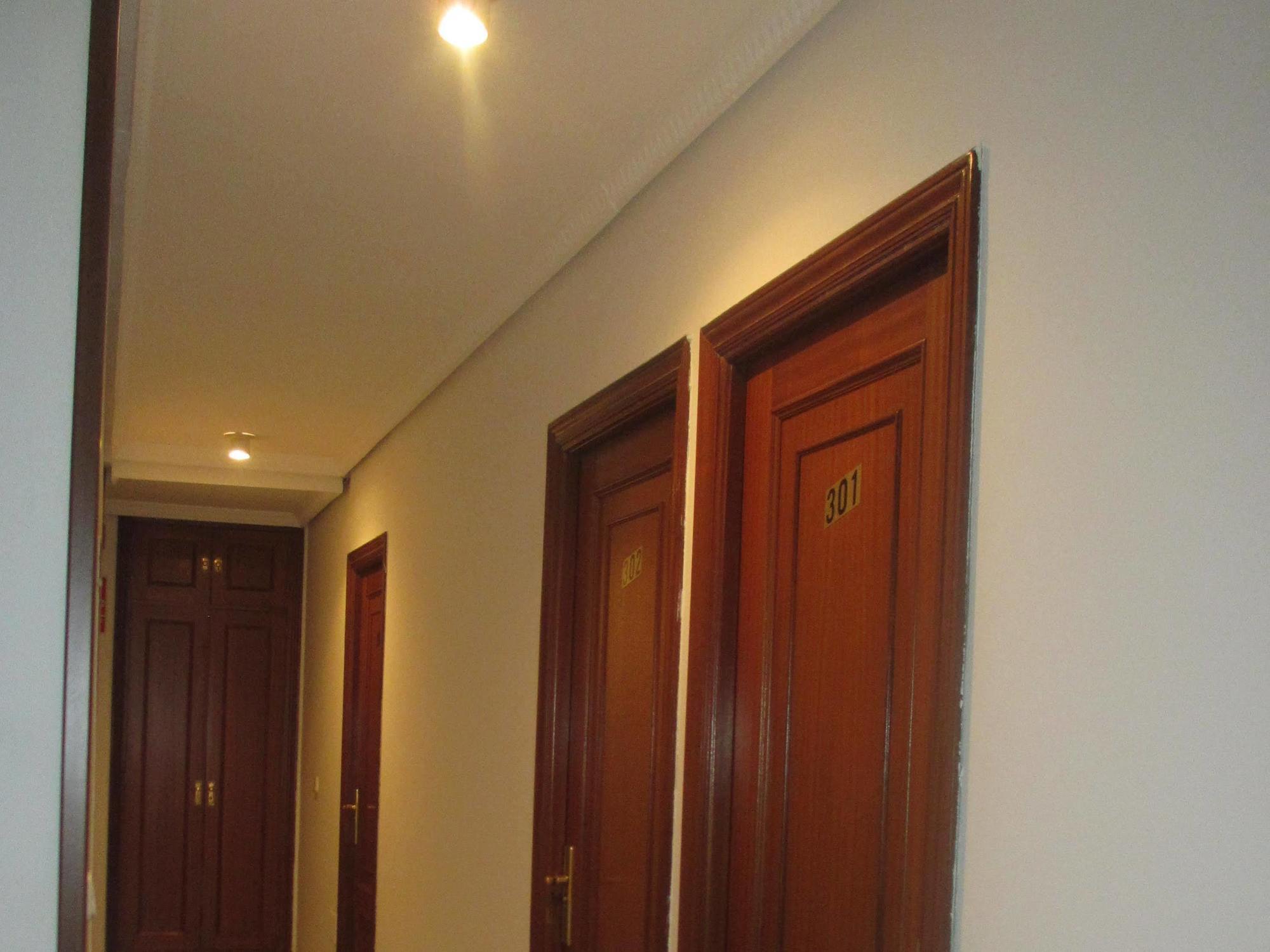 Hostal Pan America Мадрид Екстер'єр фото